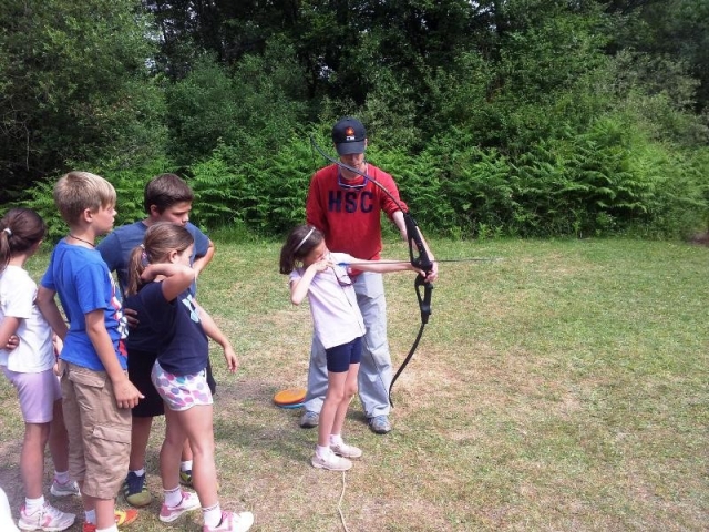 Tiro con arco en el campamento